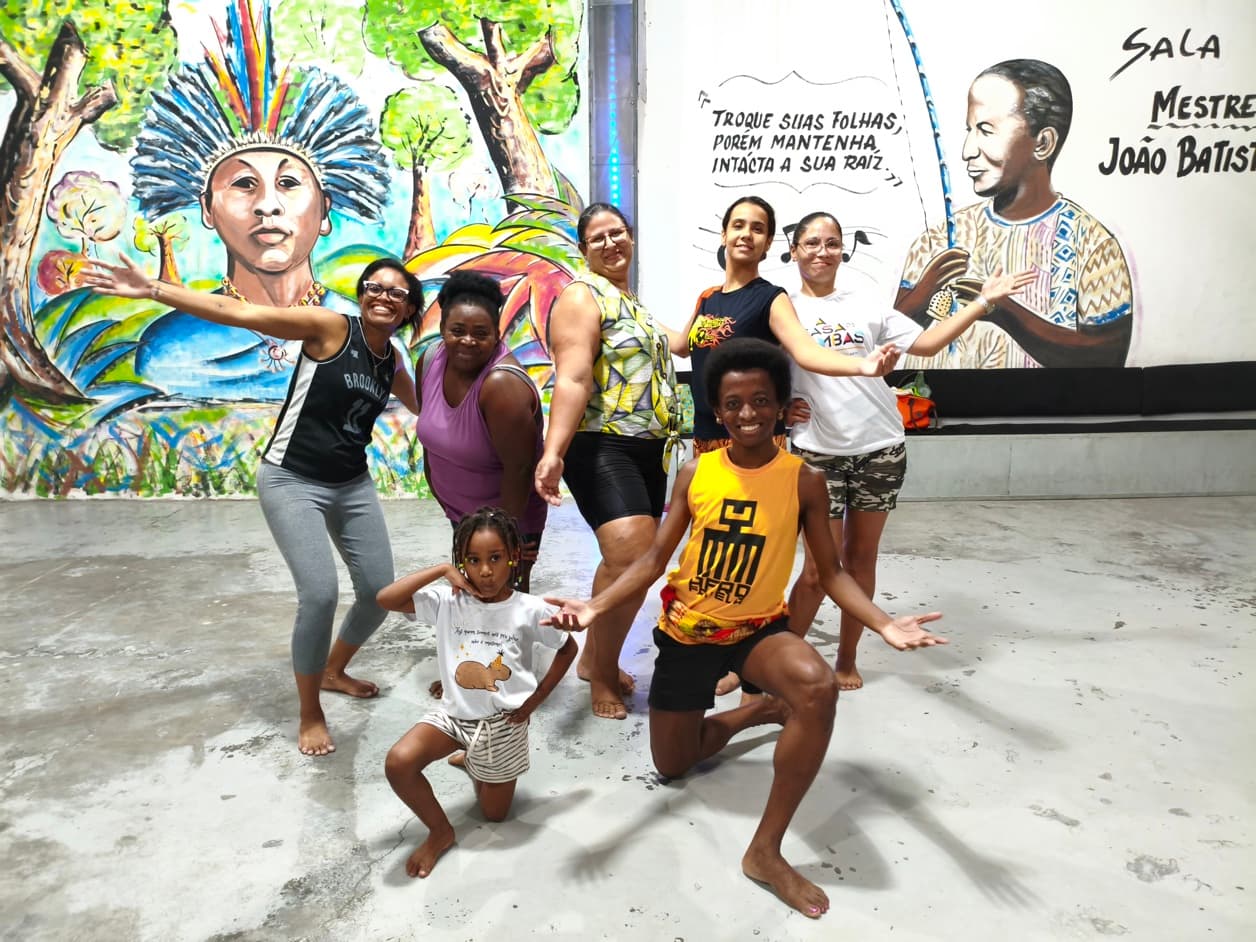 Atividade de Afrofusion na Casa de Bambas